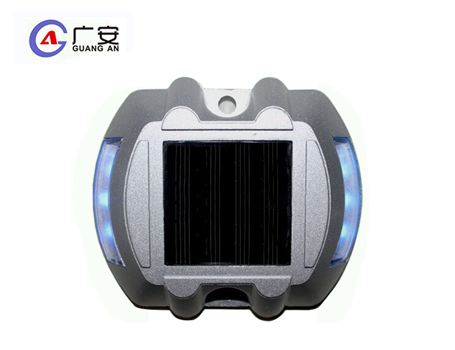 太阳能蹄形铸铝道钉