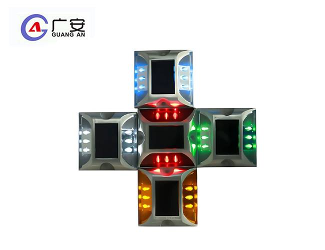 太阳能道钉小四方双面3灯