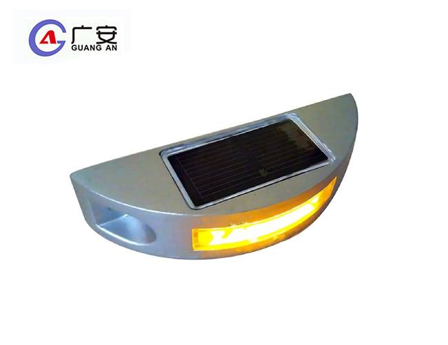 太阳能半圆6灯道钉